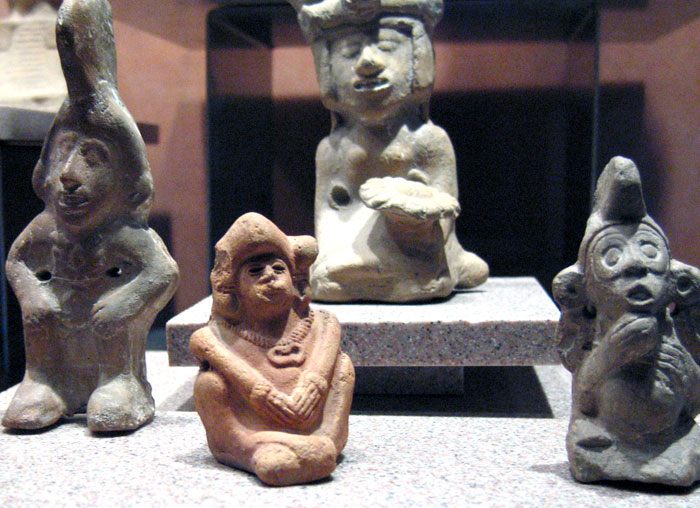Xochiquetzal, representaciones en cerámicas, actos cotidianos de amor...
